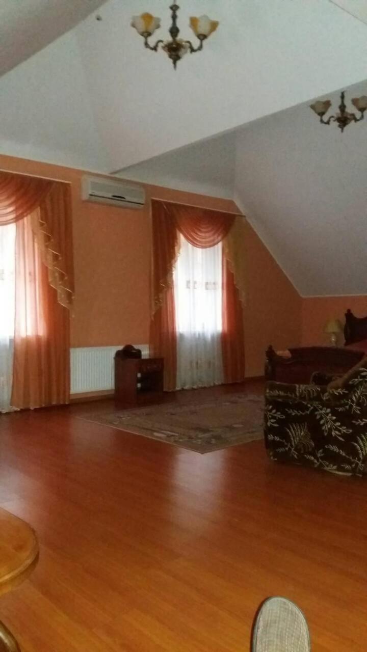 Svitlovodsʼk Hotel Tropicana מראה חיצוני תמונה